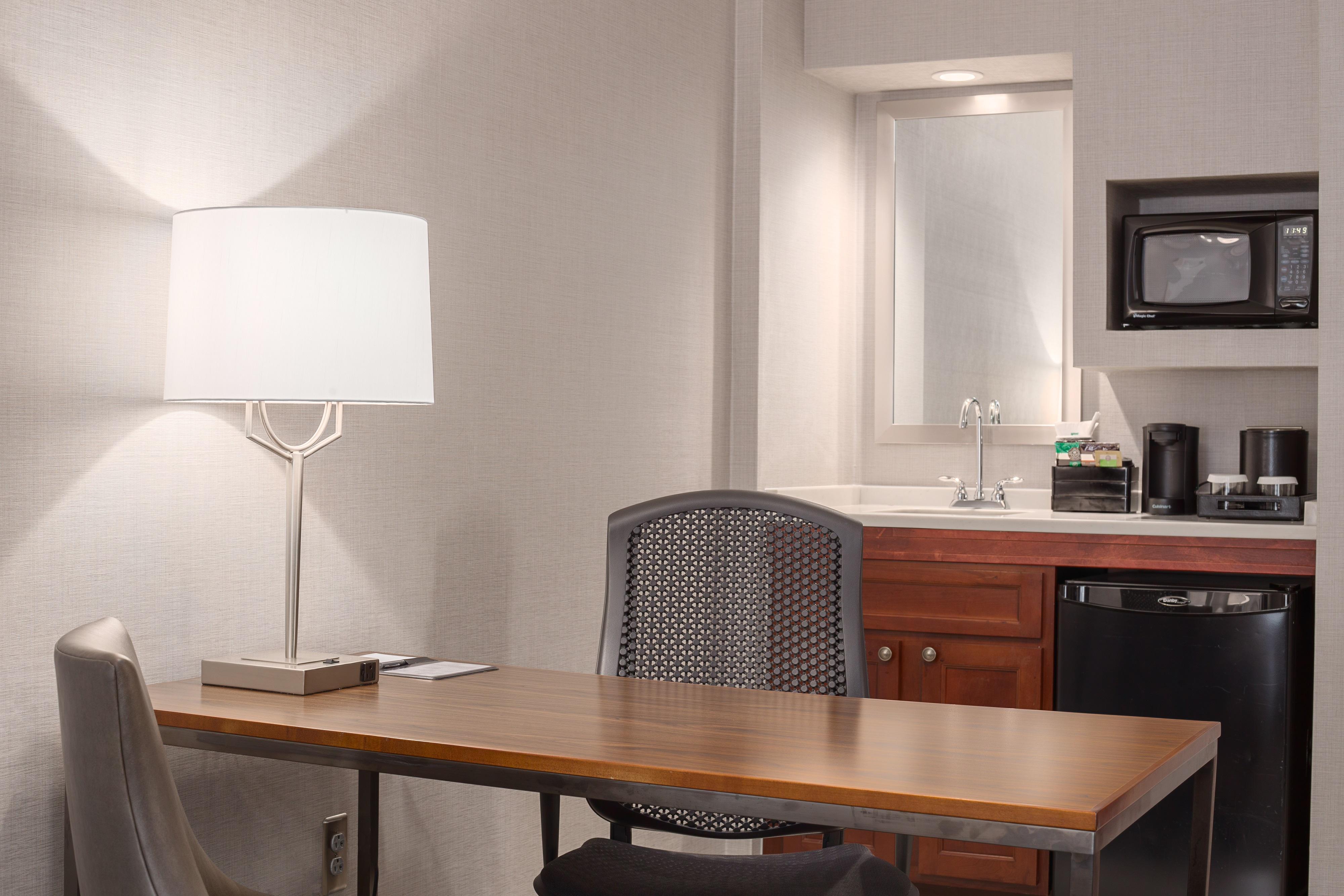 Hotel Embassy By Hilton Boston Marlborough